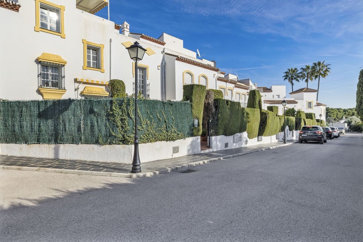 2 slaapkamer Huis te koop in Bel-Air met zwembad - € 435.000 (Ref: 9972615)