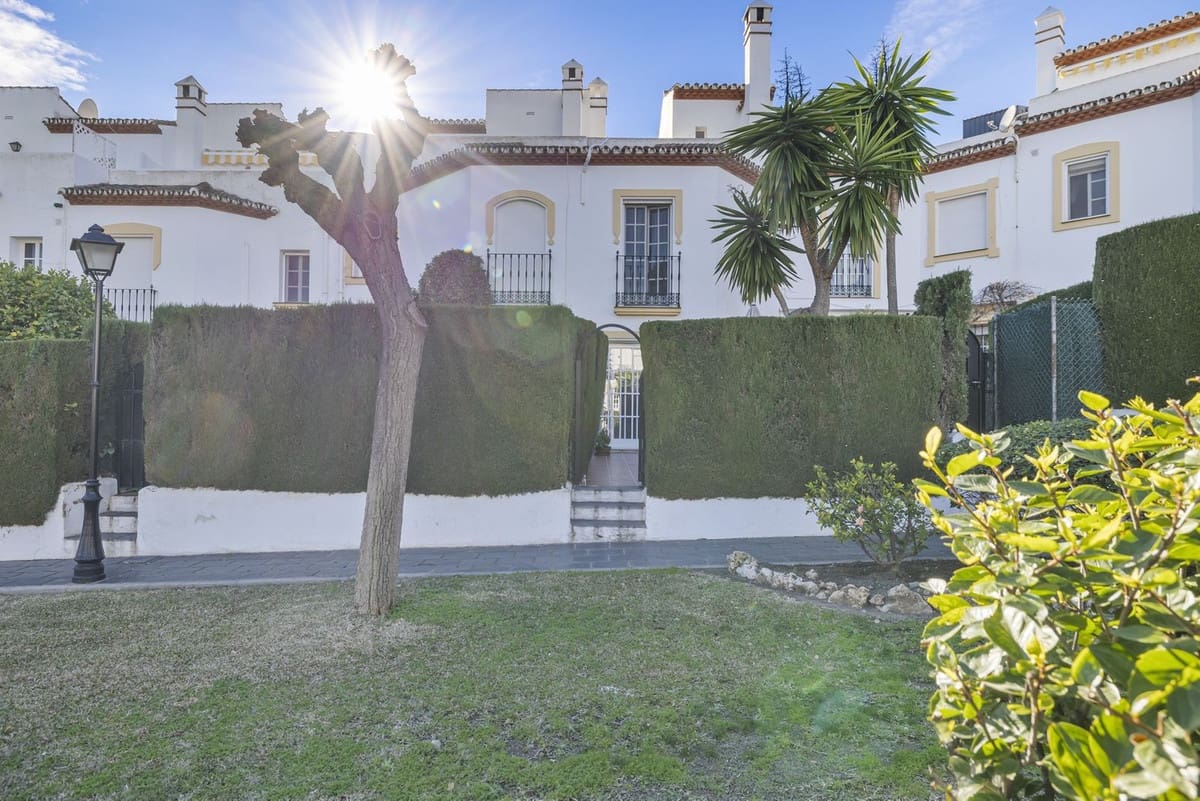 2 slaapkamer Huis te koop in Bel-Air met zwembad - € 435.000 (Ref: 9972615)
