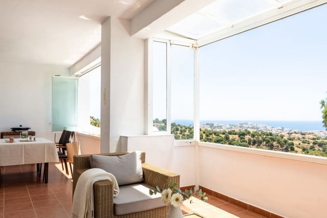 2 slaapkamer Appartement te koop in Mijas Costa, Mijas met zwembad - € 420.000 (Ref: 9972616)