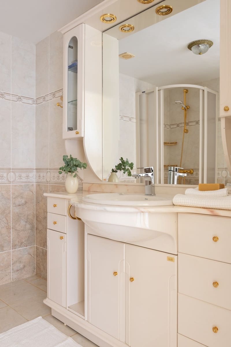 2 slaapkamer Appartement te koop in Mijas Costa met zwembad - € 420.000 (Ref: 9972616)