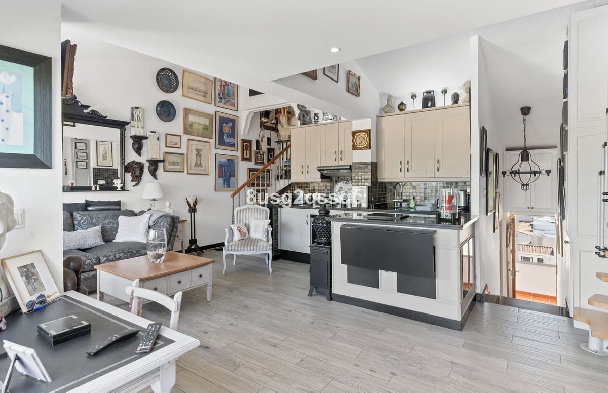3 sypialnia Apartament na sprzedaż w Estepona - 399 000 € (Ref: 9972617)