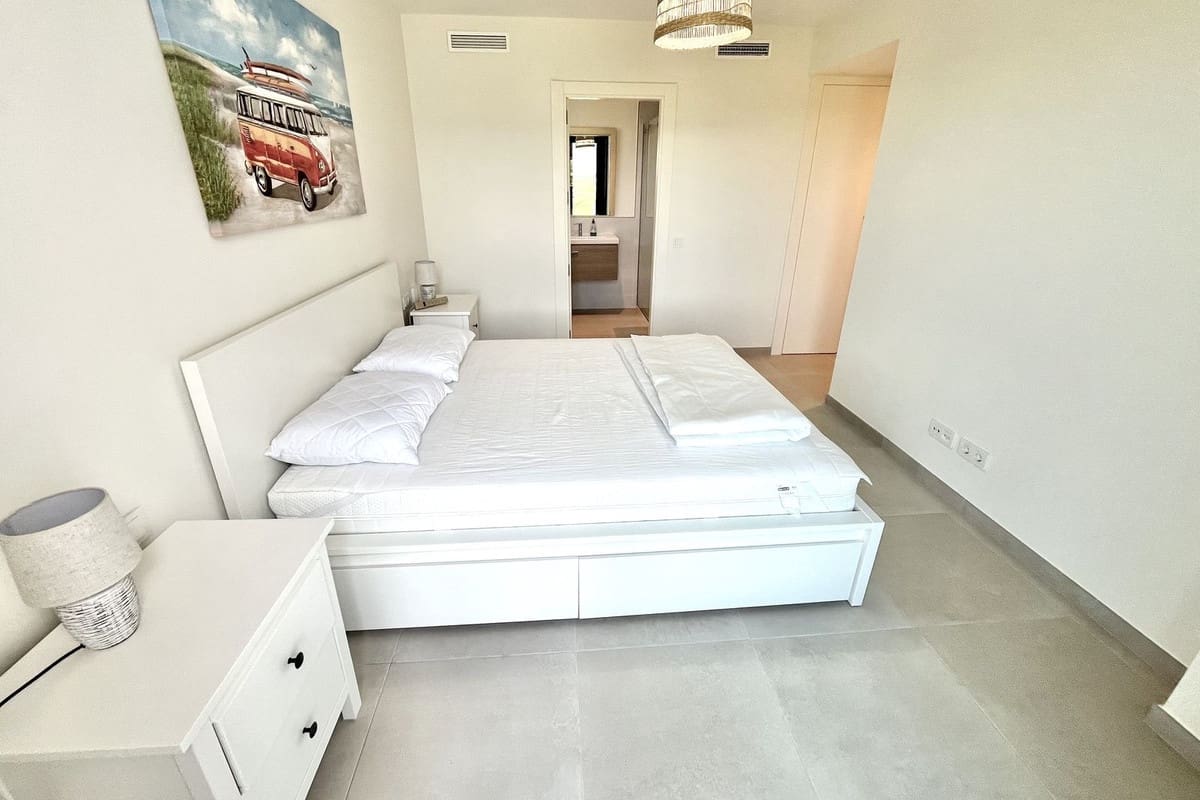 3 bedroom Apartment for sale in La Cala de Mijas with pool - € 489,950 (Ref: 9972622)