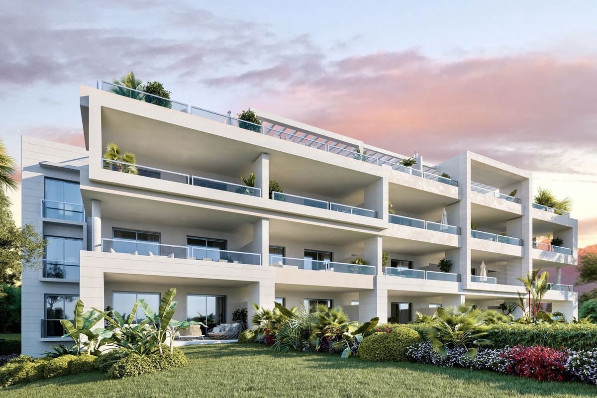 3 bedroom Apartment for sale in La Cala de Mijas with pool - € 489,950 (Ref: 9972622)