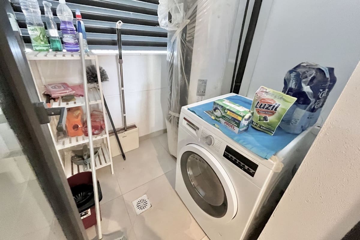 3 bedroom Apartment for sale in La Cala de Mijas with pool - € 489,950 (Ref: 9972622)