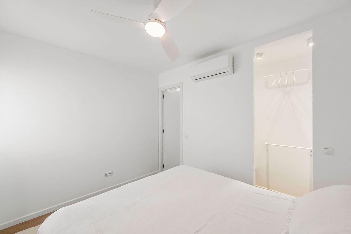 2 soverom Leilighet til salgs i Nueva Andalucia med svømmebasseng - € 449 000 (Ref: 9972624)