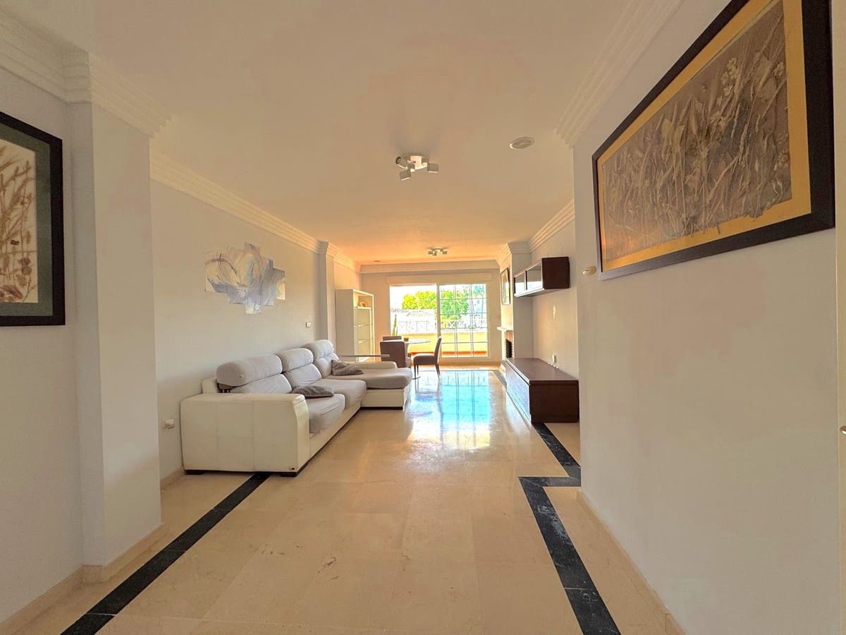 Apartamento de 2 habitaciones en Río Real en venta con piscina garaje - 425.000 € (Ref: 9972625)