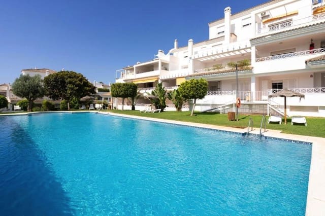2 soveværelse Lejlighed til salg i Río Real, Marbella med swimmingpool garage - € 425.000 (Ref: 9972625)