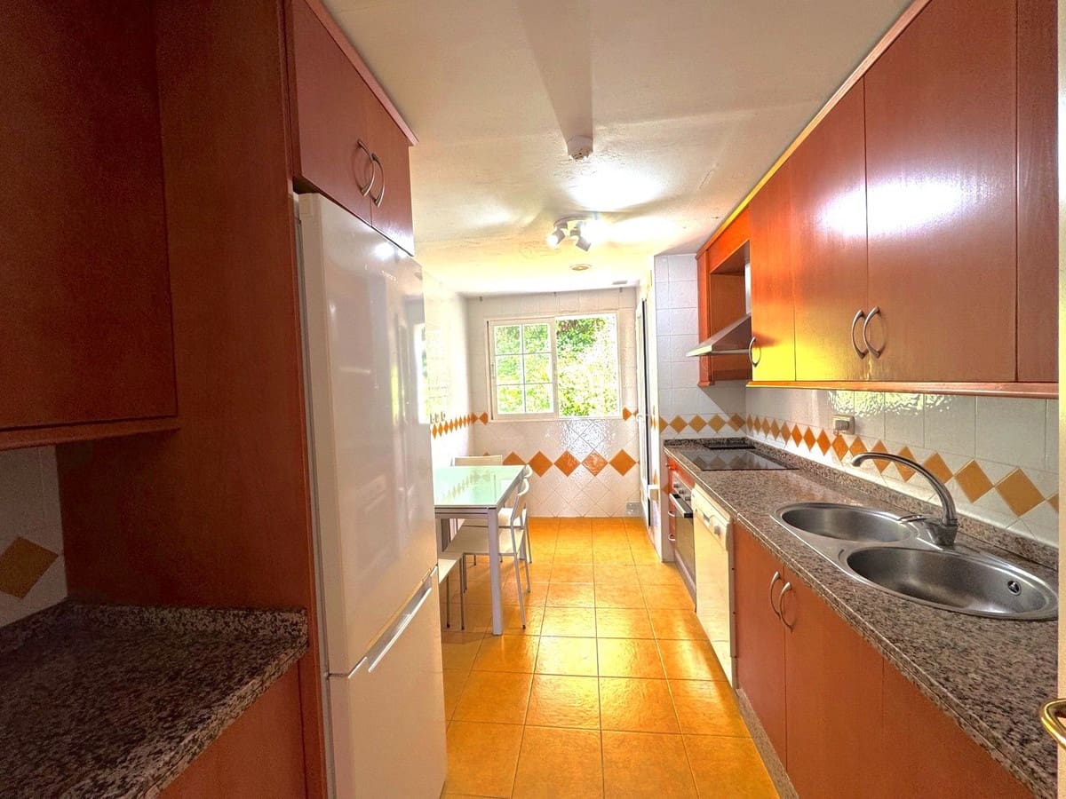 Apartamento de 2 habitaciones en Río Real en venta con piscina garaje - 425.000 € (Ref: 9972625)