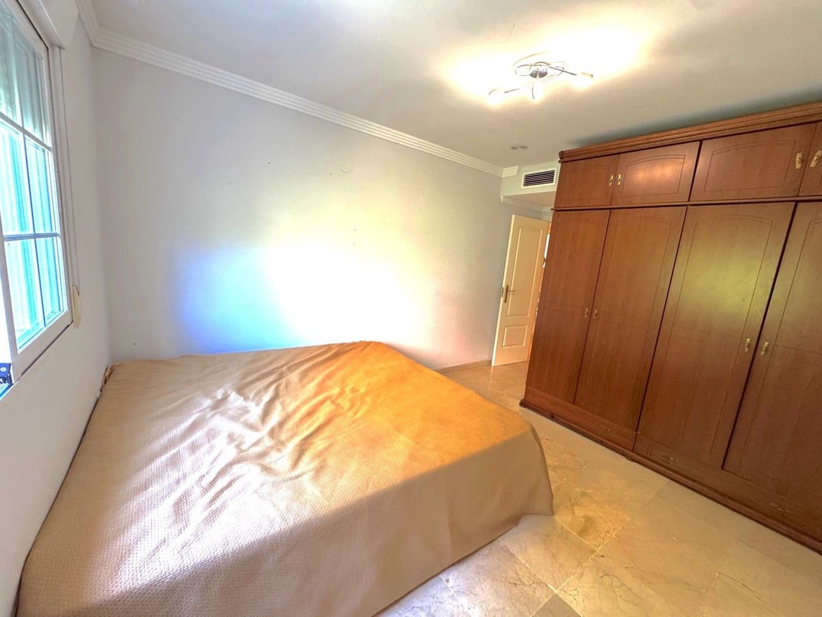 Apartamento de 2 habitaciones en Río Real en venta con piscina garaje - 425.000 € (Ref: 9972625)