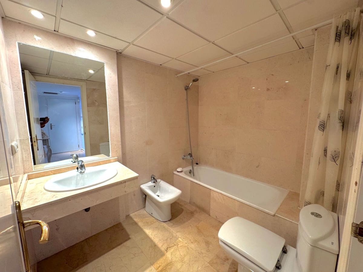 Apartamento de 2 habitaciones en Río Real en venta con piscina garaje - 425.000 € (Ref: 9972625)