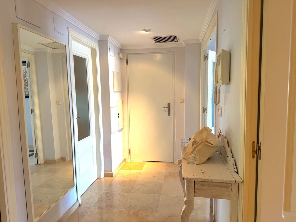 Apartamento de 2 habitaciones en Río Real en venta con piscina garaje - 425.000 € (Ref: 9972625)
