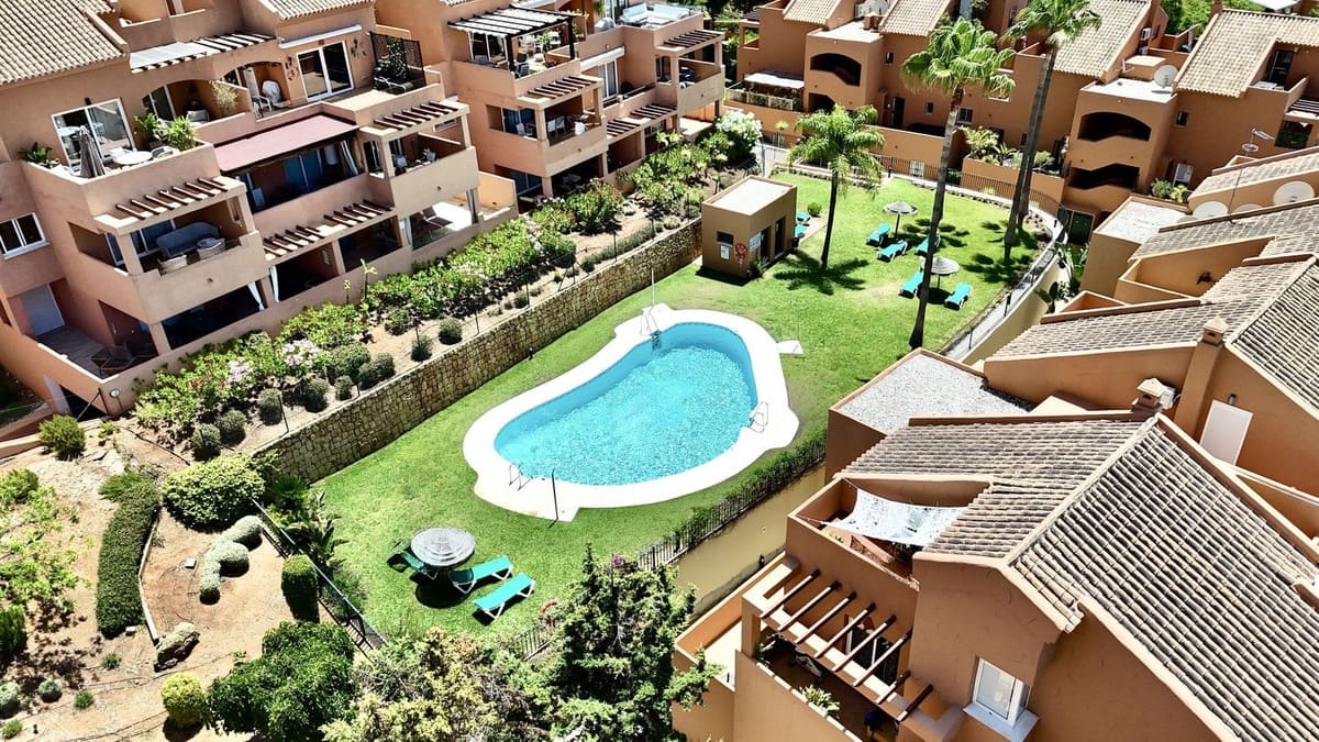 3 soverom Leilighet til salgs i Elviria med svømmebasseng - € 450 000 (Ref: 9972640)