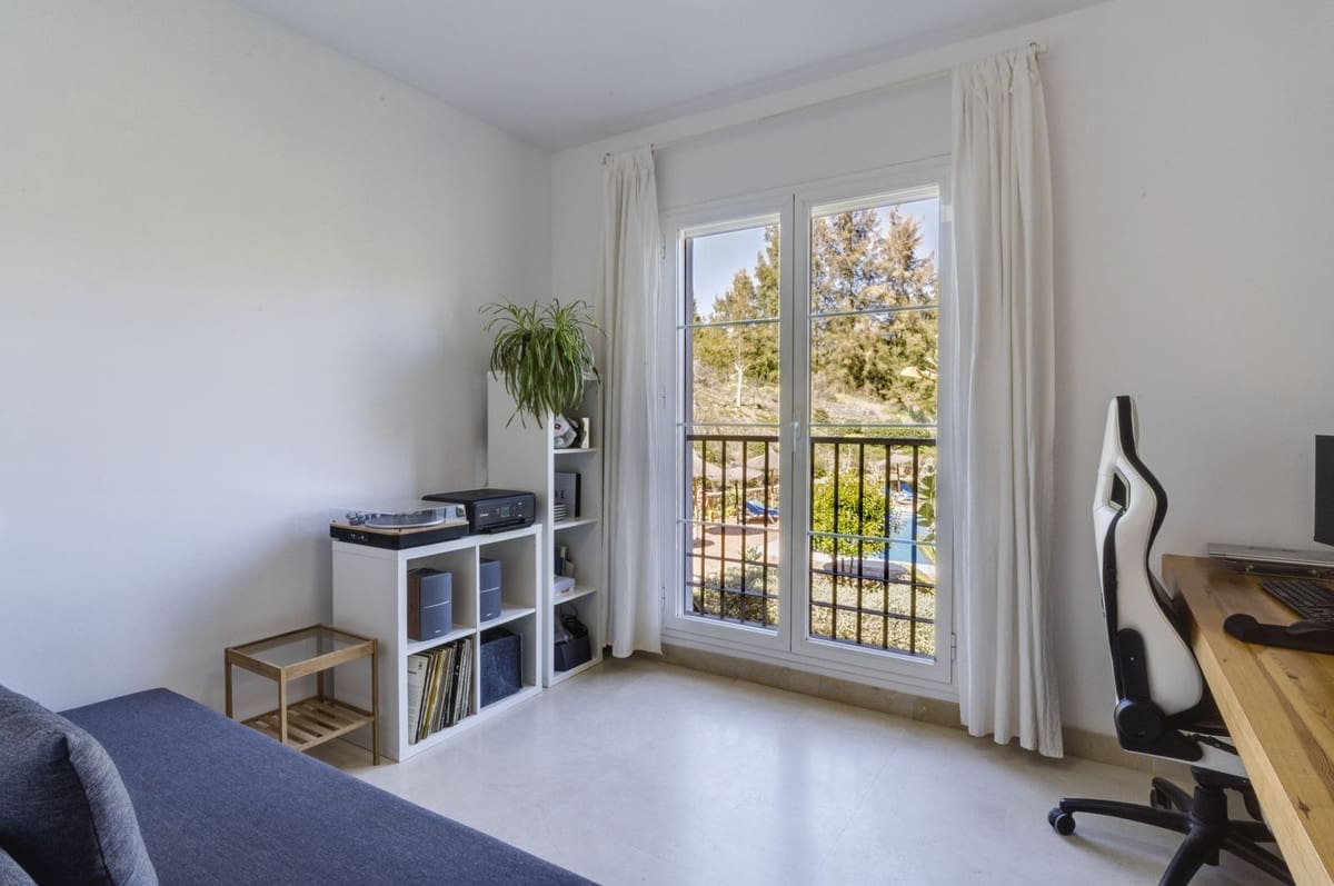 Apartamento de 3 habitaciones en Los Arqueros en venta con piscina - 459.000 € (Ref: 9972641)