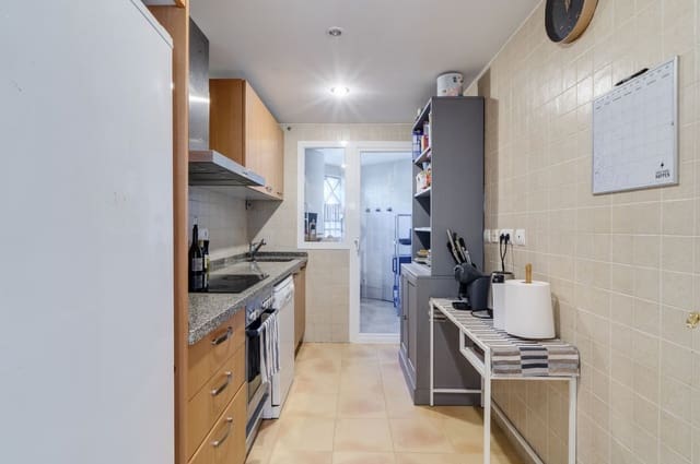 Apartamento de 3 habitaciones en Los Arqueros, Benahavís en venta con piscina - 459.000 € (Ref: 9972641)