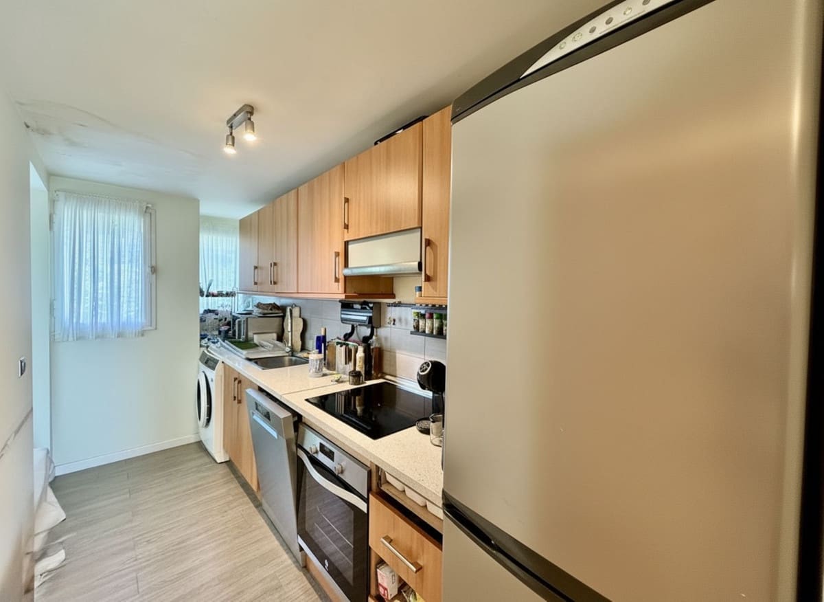 2 bedroom Apartment for sale in Marbella with pool - € 445,000 (Ref: 9972646)