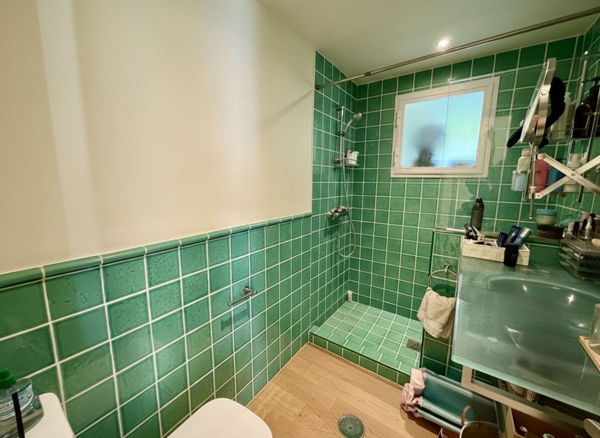 2 bedroom Apartment for sale in Marbella with pool - € 445,000 (Ref: 9972646)