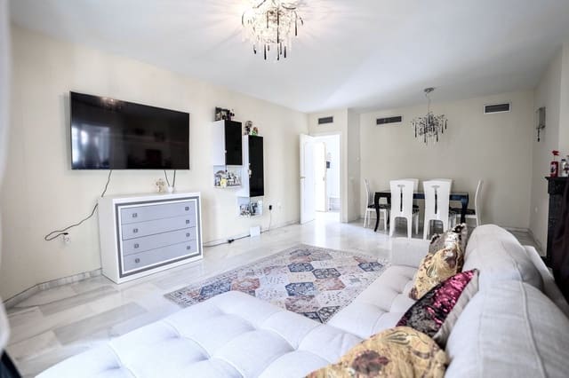 2 soveværelse Lejlighed til salg i Nueva Andalucia, Marbella med swimmingpool - € 435.000 (Ref: 9972656)