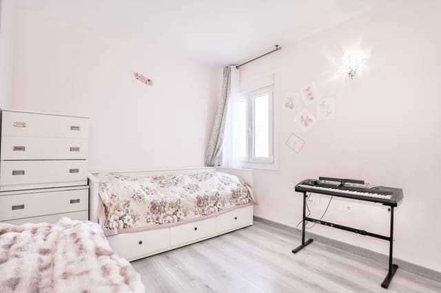 2 soveværelse Lejlighed til salg i Nueva Andalucia, Marbella med swimmingpool - € 435.000 (Ref: 9972656)