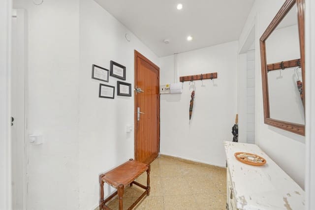 3 soverom Leilighet til salgs i Benalmadena Costa, Benalmádena med svømmebasseng - € 439 000 (Ref: 9972657)