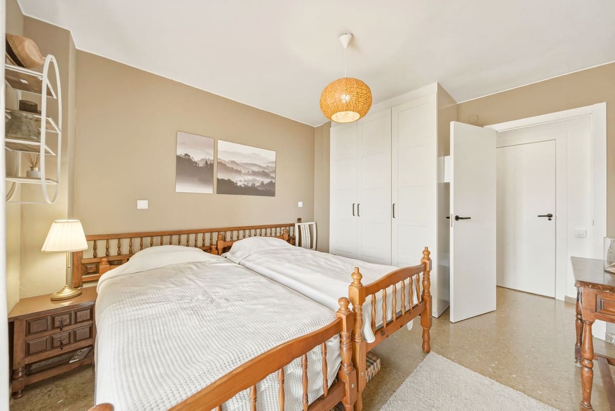 3 soverom Leilighet til salgs i Benalmadena Costa med svømmebasseng - € 439 000 (Ref: 9972657)