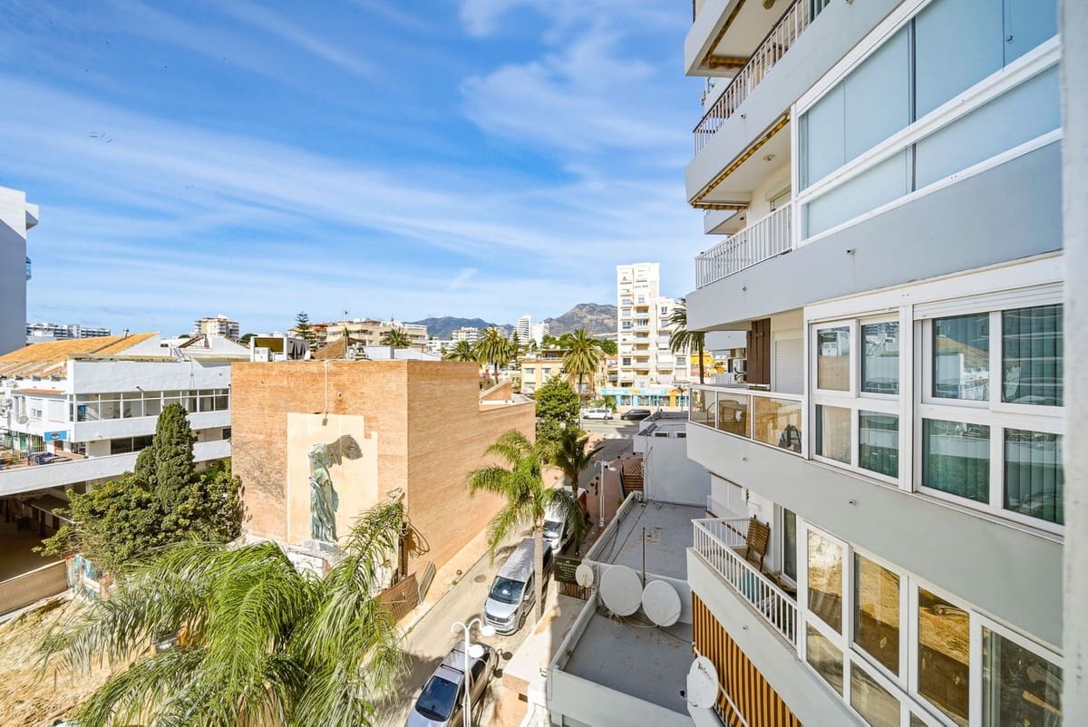 3 soverom Leilighet til salgs i Benalmadena Costa med svømmebasseng - € 439 000 (Ref: 9972657)