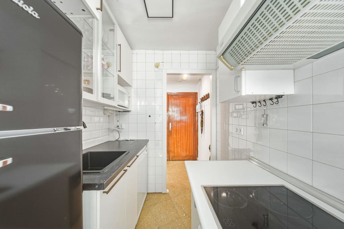 3 soverom Leilighet til salgs i Benalmadena Costa med svømmebasseng - € 439 000 (Ref: 9972657)