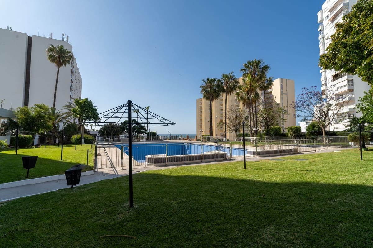 3 soverom Leilighet til salgs i Benalmadena Costa med svømmebasseng - € 439 000 (Ref: 9972657)