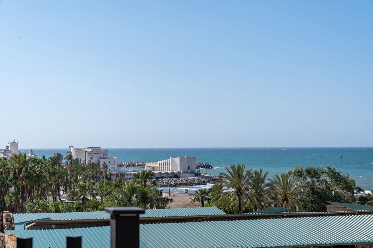 3 soverom Leilighet til salgs i Benalmadena Costa med svømmebasseng - € 439 000 (Ref: 9972657)