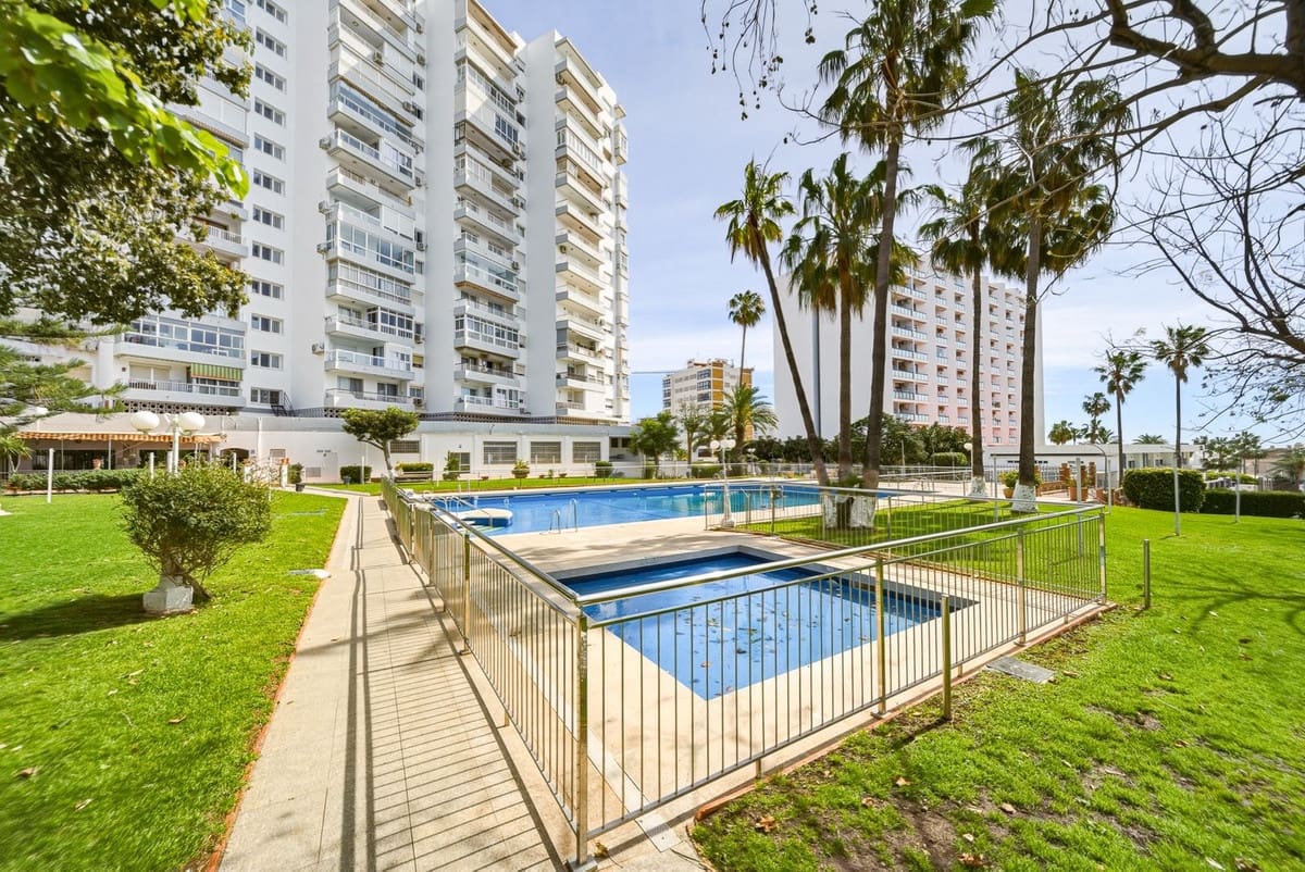 3 soverom Leilighet til salgs i Benalmadena Costa med svømmebasseng - € 439 000 (Ref: 9972657)