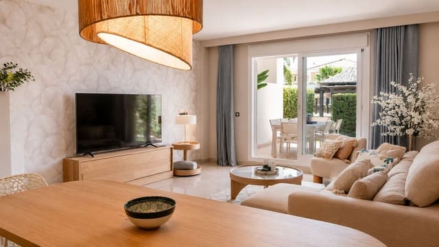 2 soveværelse Lejlighed til salg i El Paraiso, Estepona med swimmingpool garage - € 449.000 (Ref: 9972658)