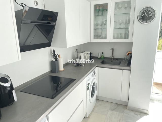 3 Zimmer Apartment zu verkaufen in El Paraiso, Estepona mit Pool - 449.950 € (Ref: 9972659)