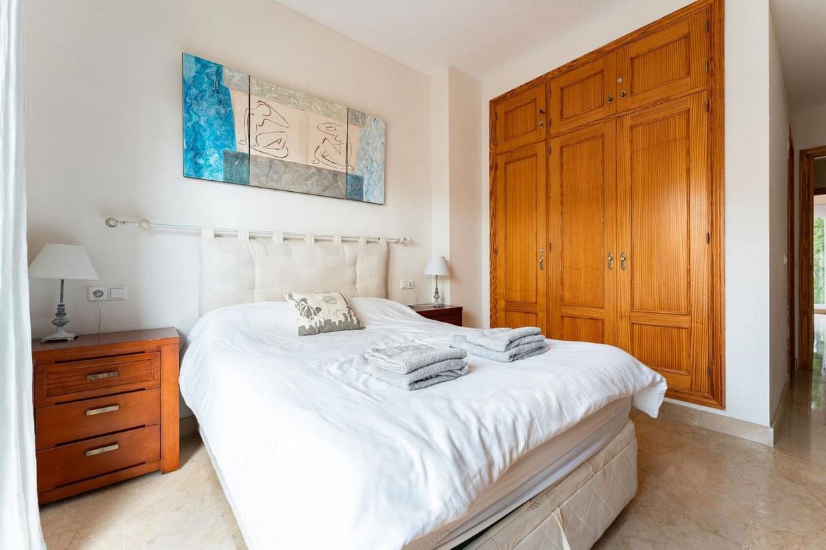 2 soverom Leilighet til salgs i La Cala de Mijas med svømmebasseng - € 425 000 (Ref: 9972660)