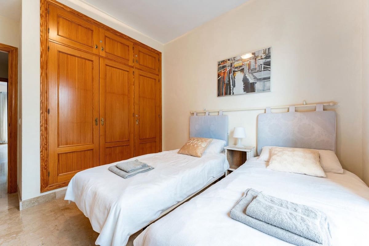 2 soverom Leilighet til salgs i La Cala de Mijas med svømmebasseng - € 425 000 (Ref: 9972660)