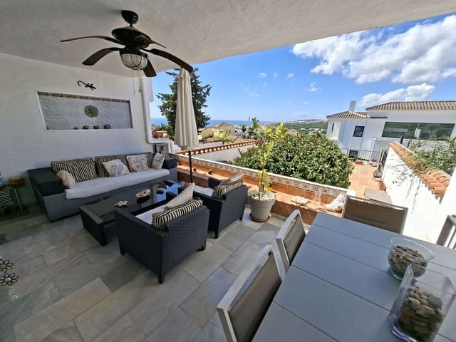 3 soveværelse Byhus til salg i La Duquesa / Puerto de la Duquesa, Manilva med swimmingpool - € 430.000 (Ref: 9972663)