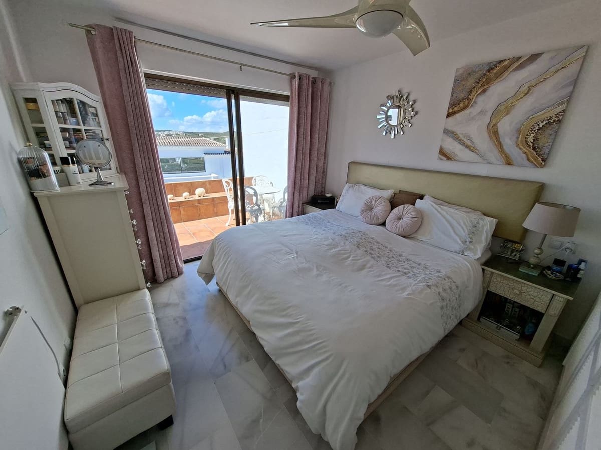 3 camera da letto Casa in vendita in La Duquesa / Puerto de la Duquesa con piscina - 430.000 € (Rif: 9972663)