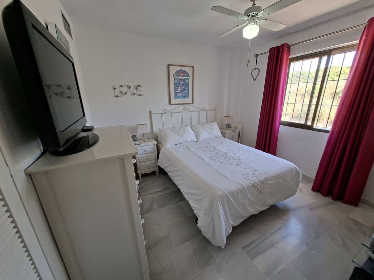 3 camera da letto Casa in vendita in La Duquesa / Puerto de la Duquesa con piscina - 430.000 € (Rif: 9972663)