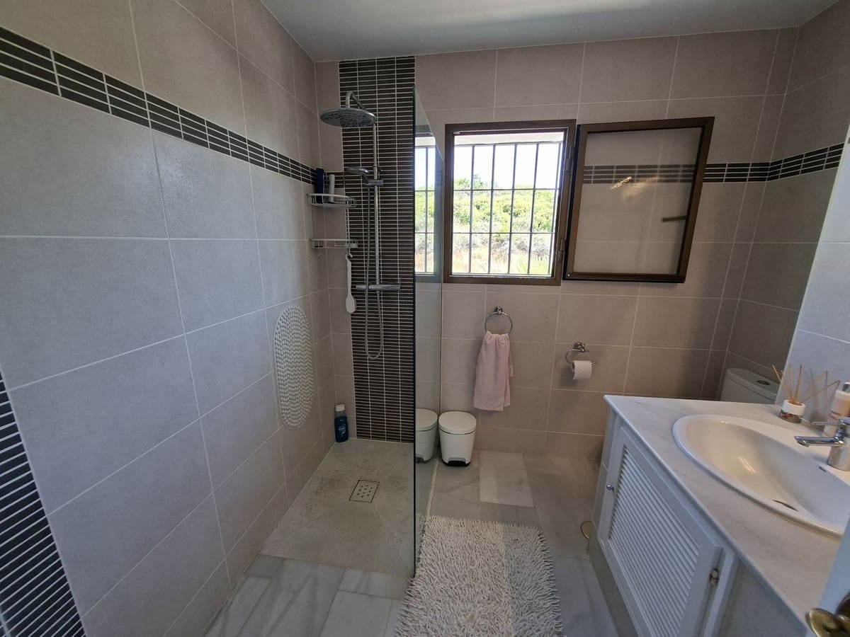 3 camera da letto Casa in vendita in La Duquesa / Puerto de la Duquesa con piscina - 430.000 € (Rif: 9972663)