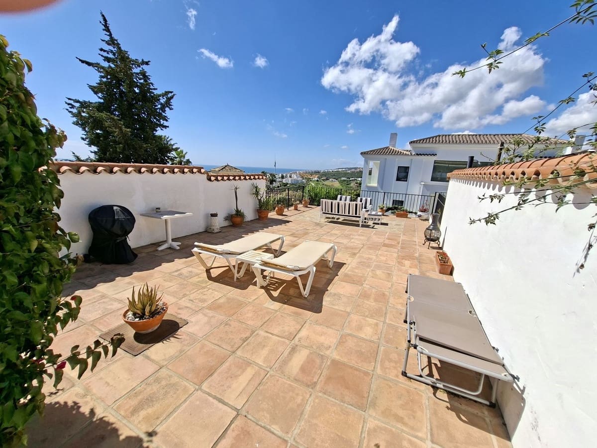 3 camera da letto Casa in vendita in La Duquesa / Puerto de la Duquesa con piscina - 430.000 € (Rif: 9972663)
