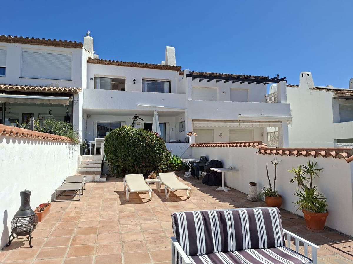3 camera da letto Casa in vendita in La Duquesa / Puerto de la Duquesa con piscina - 430.000 € (Rif: 9972663)