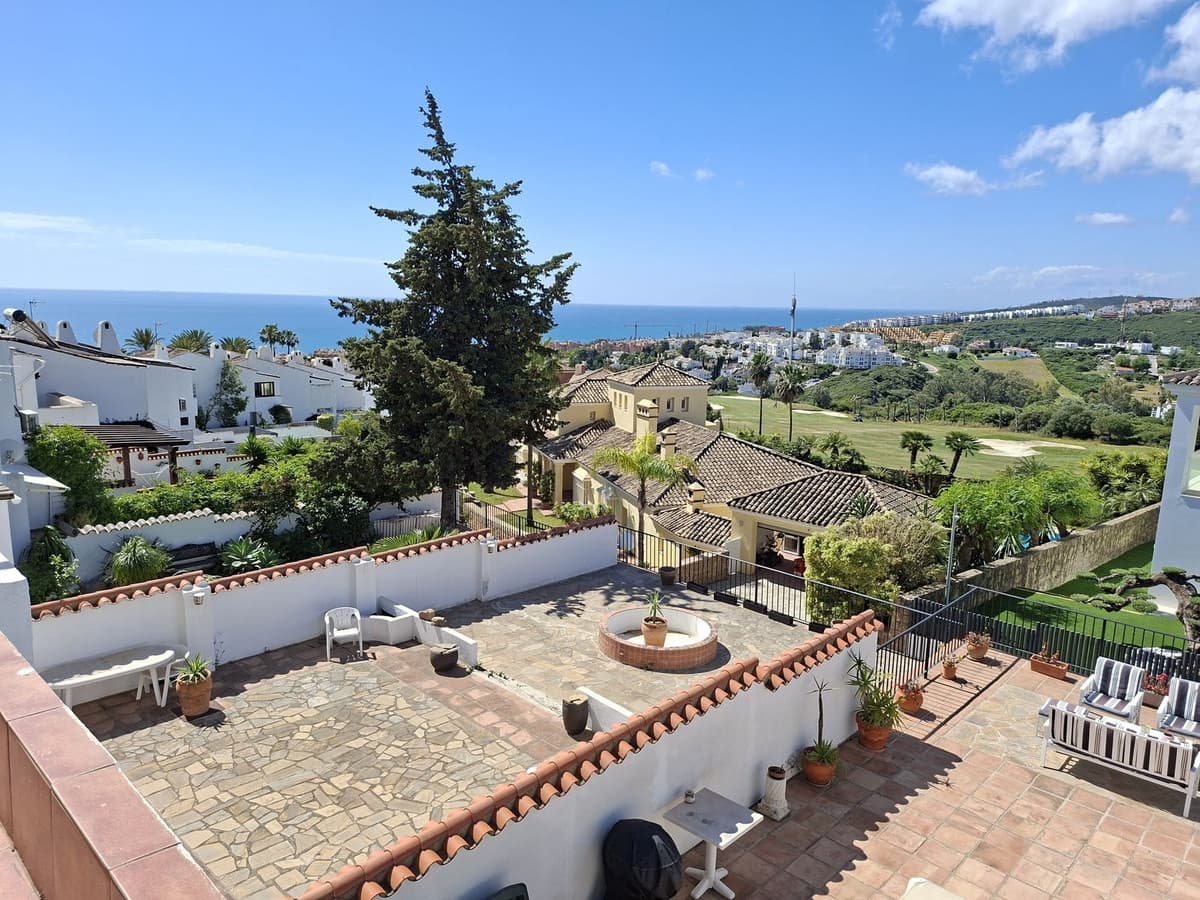 3 camera da letto Casa in vendita in La Duquesa / Puerto de la Duquesa con piscina - 430.000 € (Rif: 9972663)