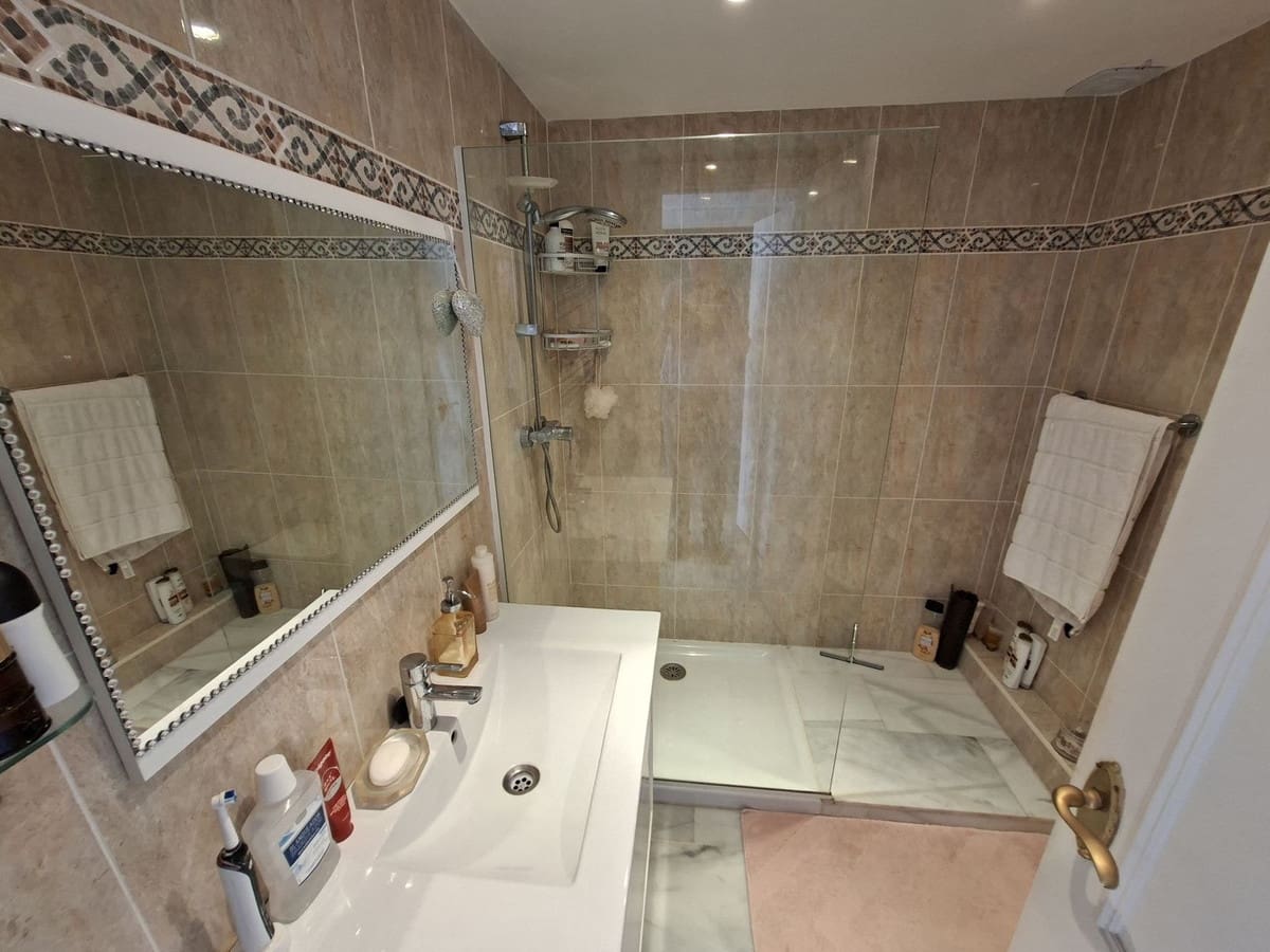 3 camera da letto Casa in vendita in La Duquesa / Puerto de la Duquesa con piscina - 430.000 € (Rif: 9972663)