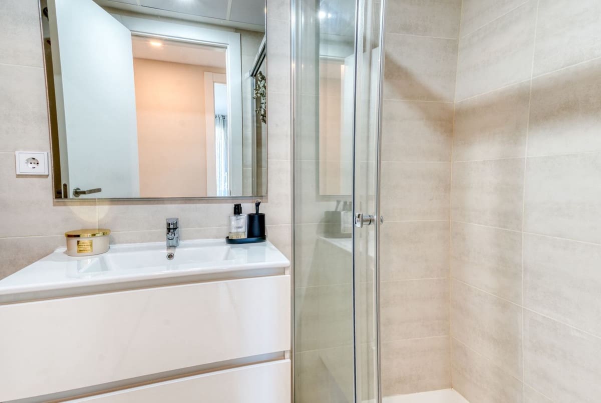 2 Zimmer Apartment zu verkaufen in Estepona - 455.000 € (Ref: 9972664)