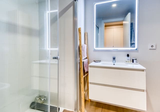 2 Zimmer Apartment zu verkaufen in Estepona - 455.000 € (Ref: 9972664)