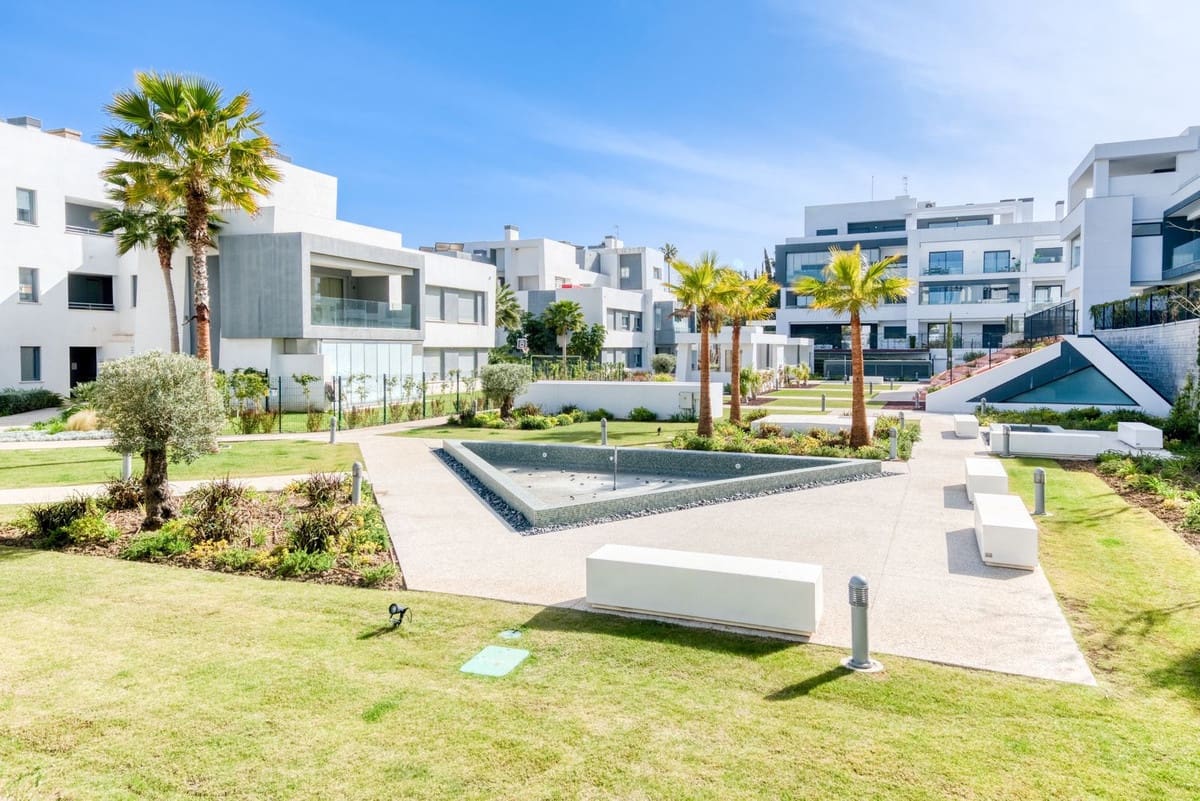2 Zimmer Apartment zu verkaufen in Estepona - 455.000 € (Ref: 9972664)