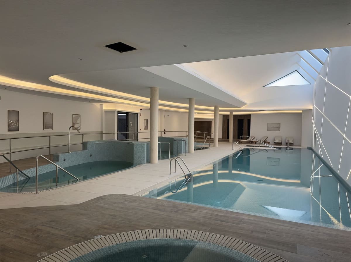 2 Zimmer Apartment zu verkaufen in Estepona - 455.000 € (Ref: 9972664)
