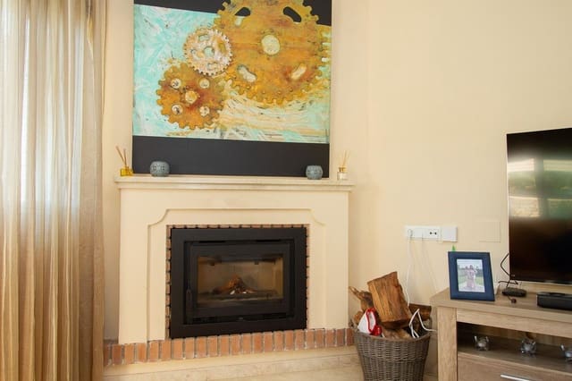 3 slaapkamer Appartement te koop in La Mairena, Ojen met zwembad - € 420.000 (Ref: 9972666)