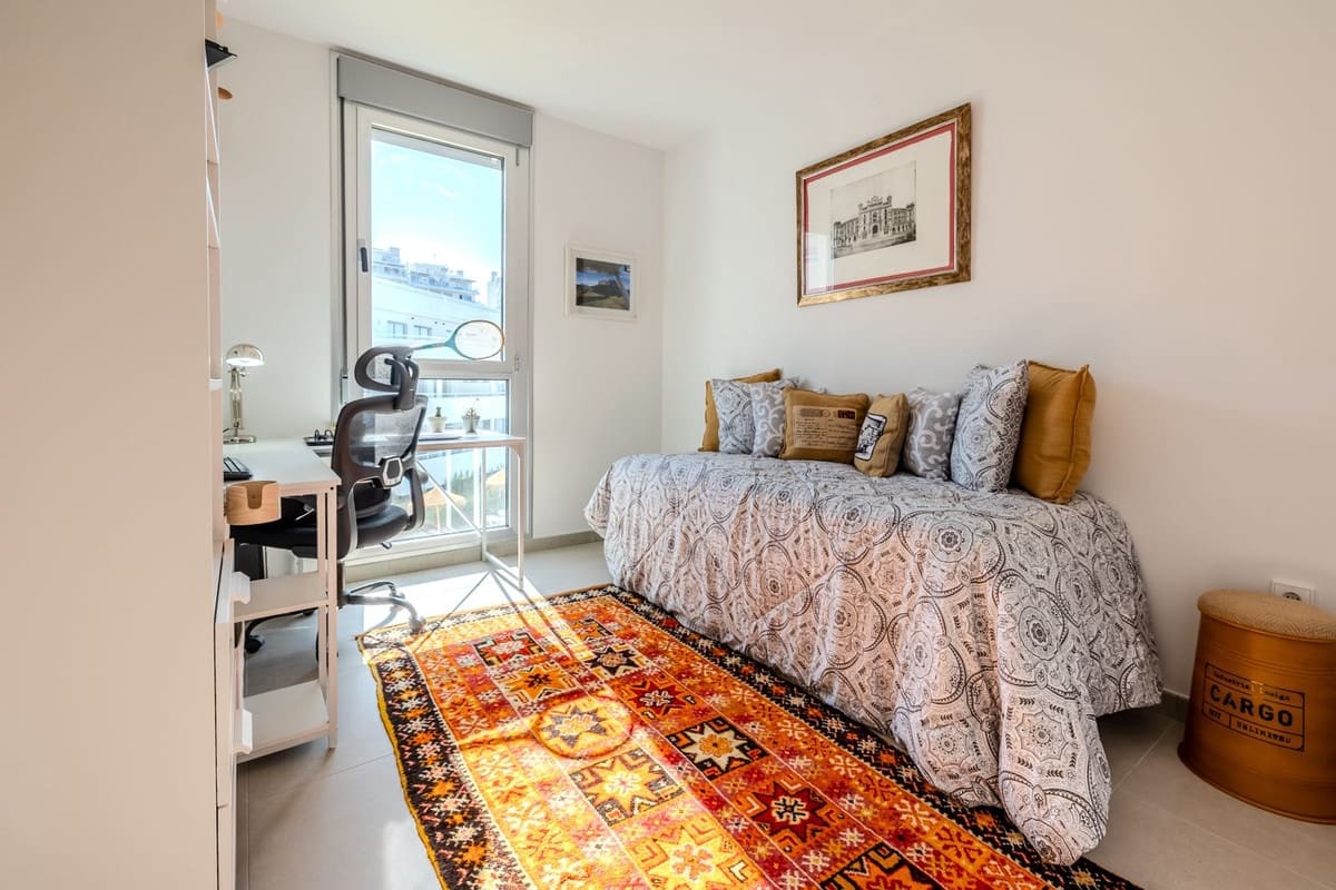 2 soverom Leilighet til salgs i New Golden Mile med svømmebasseng - € 485 000 (Ref: 9972667)