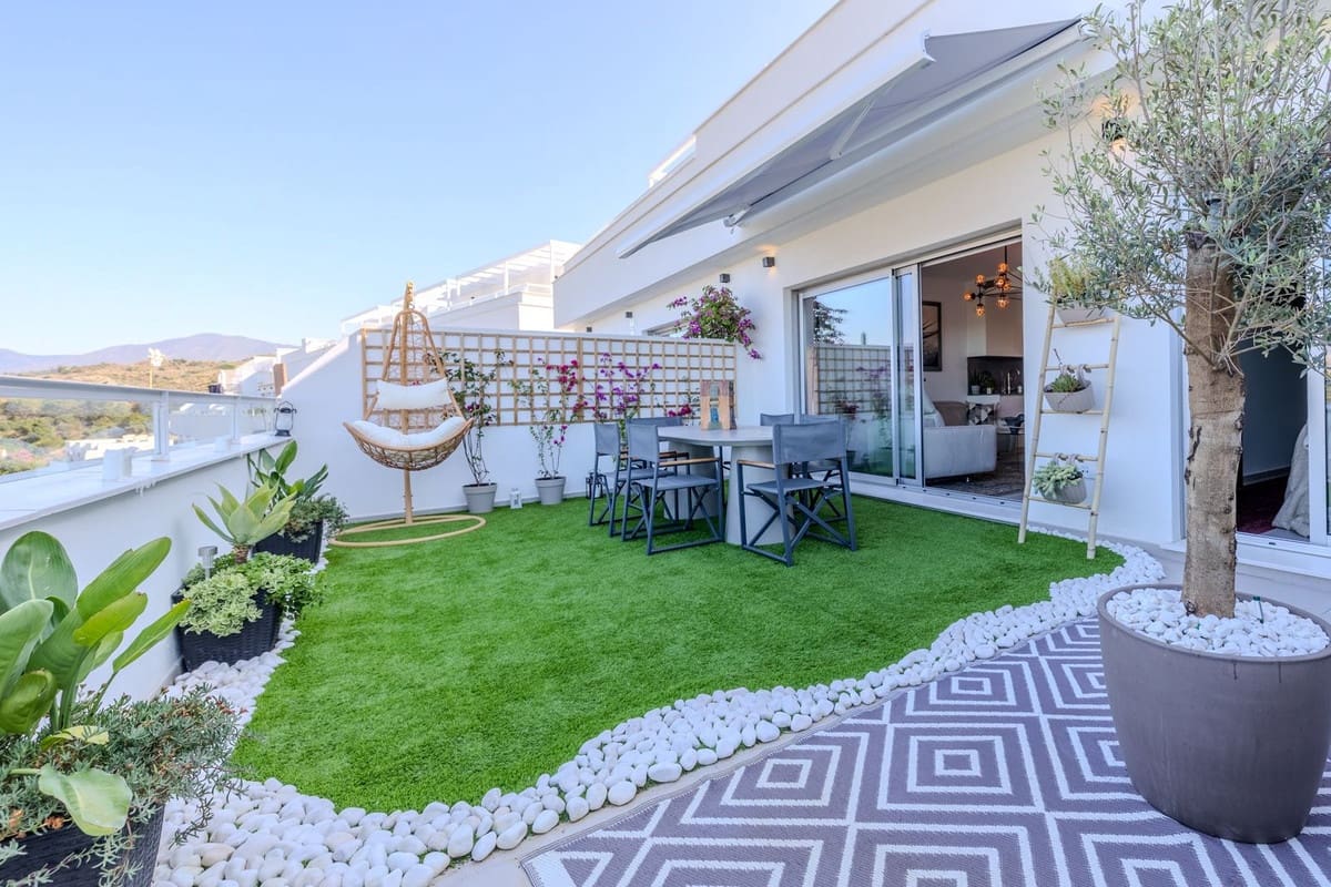 2 soverom Leilighet til salgs i New Golden Mile med svømmebasseng - € 485 000 (Ref: 9972667)