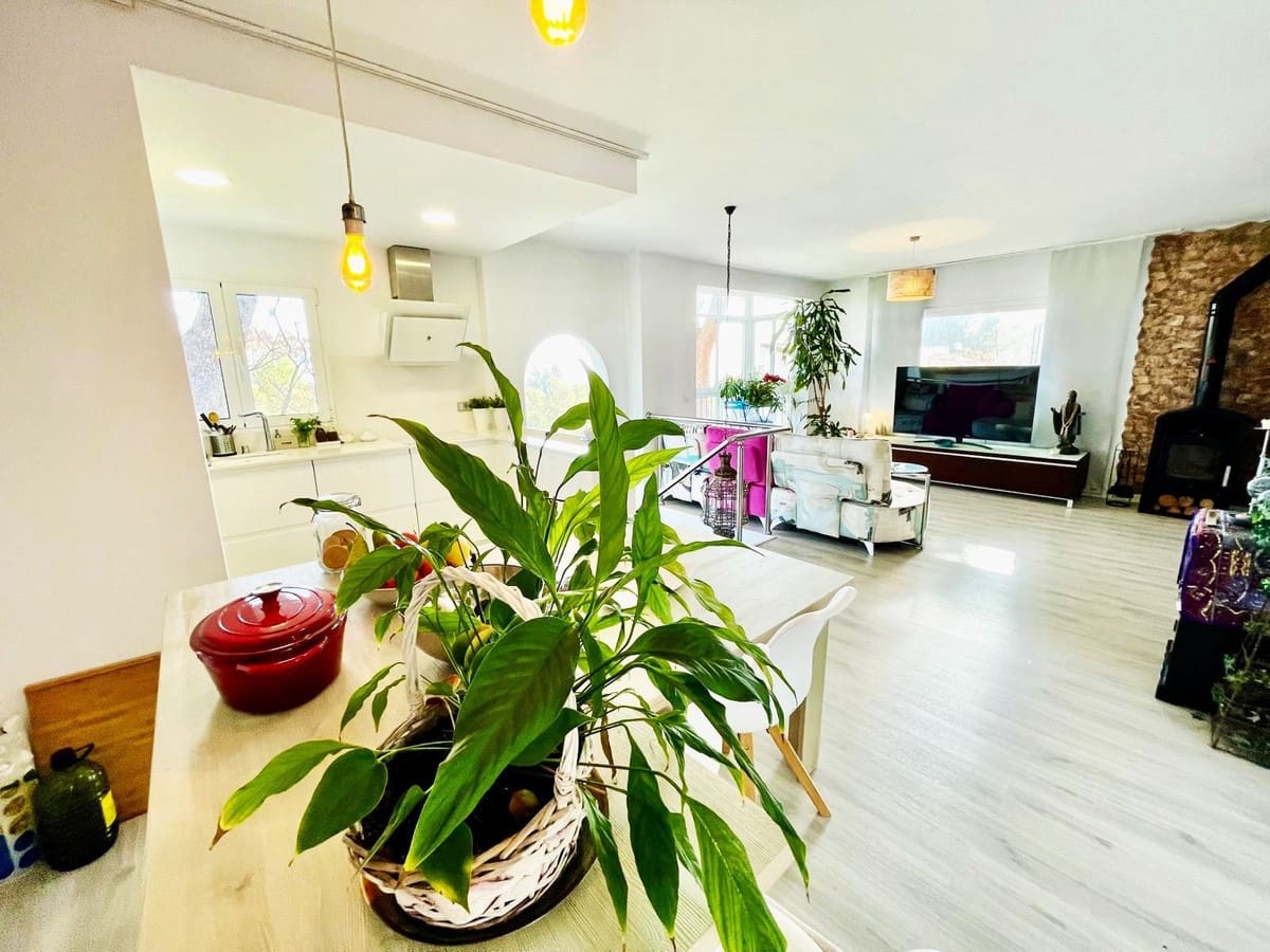 2 makuuhuone Omakotitalo myytävänä paikassa Benalmadena Costa mukana uima-altaan - 418 000 € (Ref: 9972668)