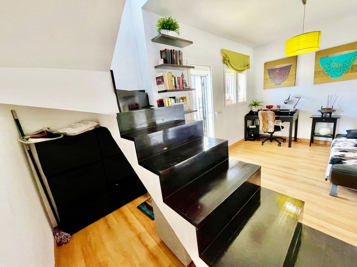 2 makuuhuone Omakotitalo myytävänä paikassa Benalmadena Costa mukana uima-altaan - 418 000 € (Ref: 9972668)